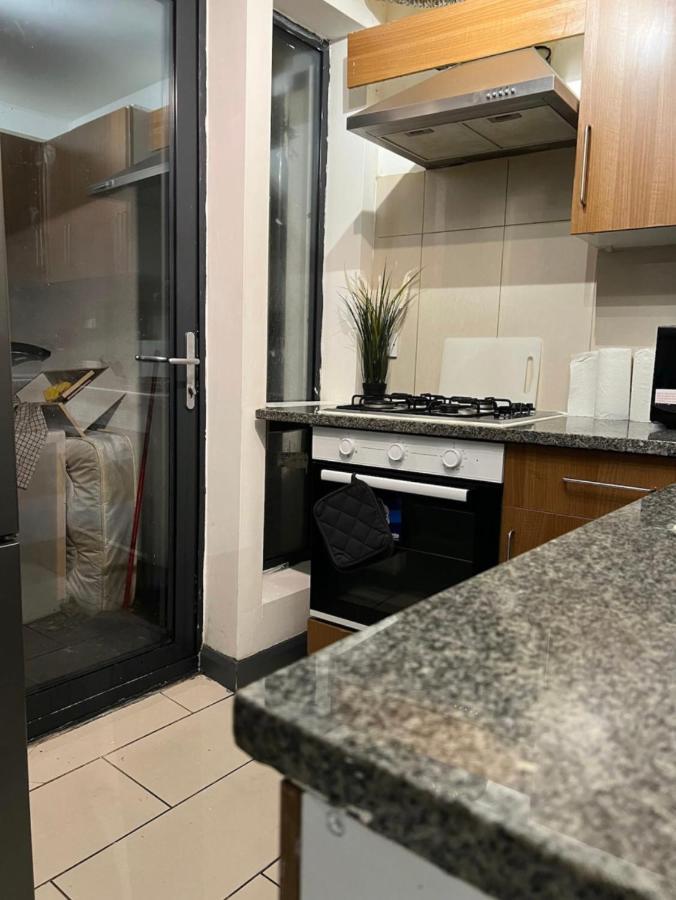 New Build 5 Bedroom In Hackney. Central 런던 외부 사진